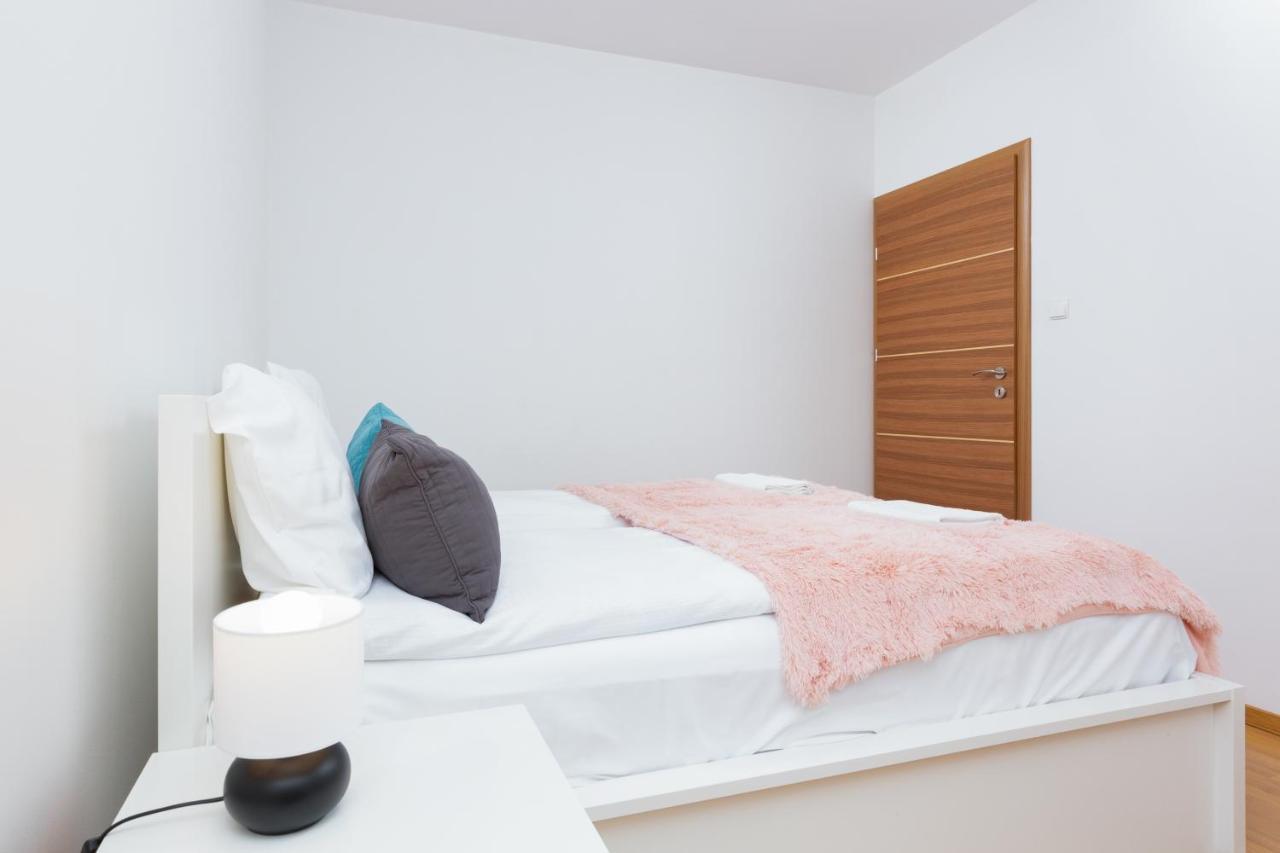 Apartments Platynowa Gdansk By Noclegi Renters Екстериор снимка